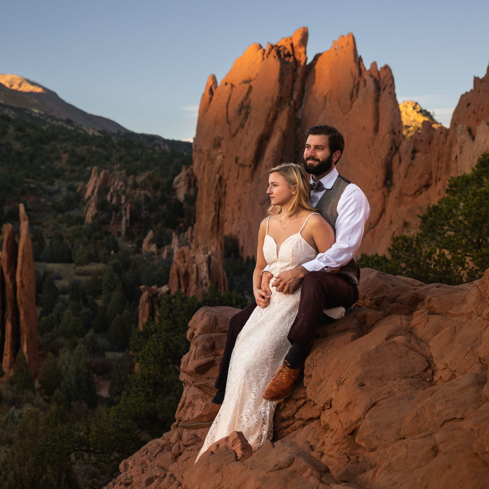 Photography of a couple during their wedding at Garden of the Gods near Colorado Springs