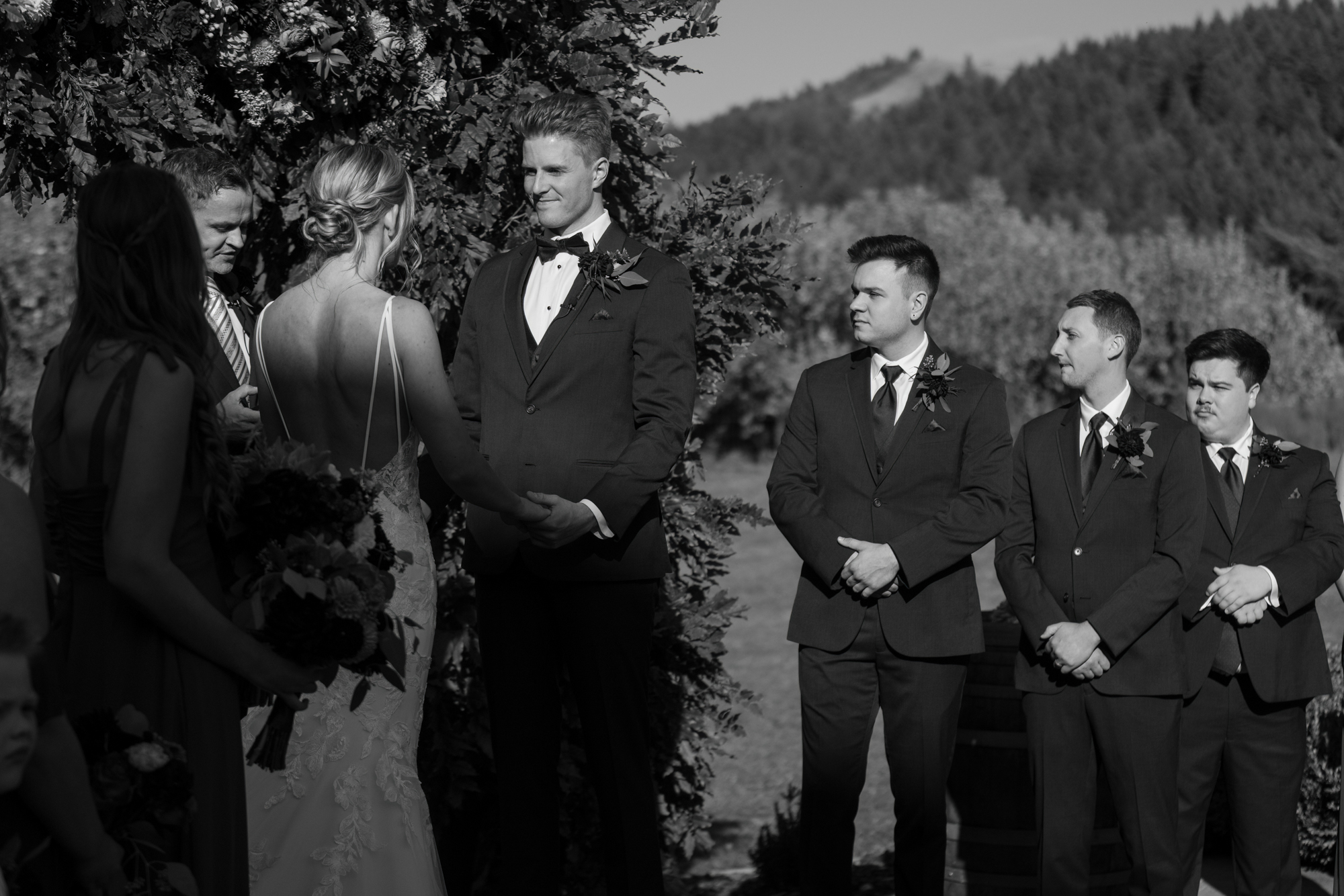 Baileaves Photography Tin Roof Barn Wedding Columbia River Gorge Oregon Wedding Photographer
