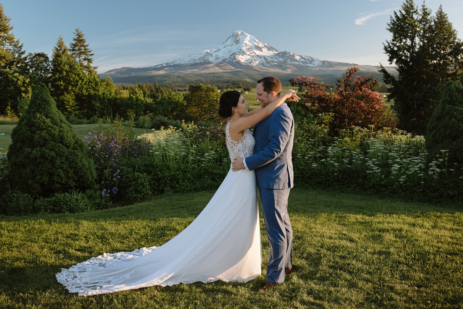 Mt. Hood Organic Farms Wedding view of Mount Hood | Baileaves Photography