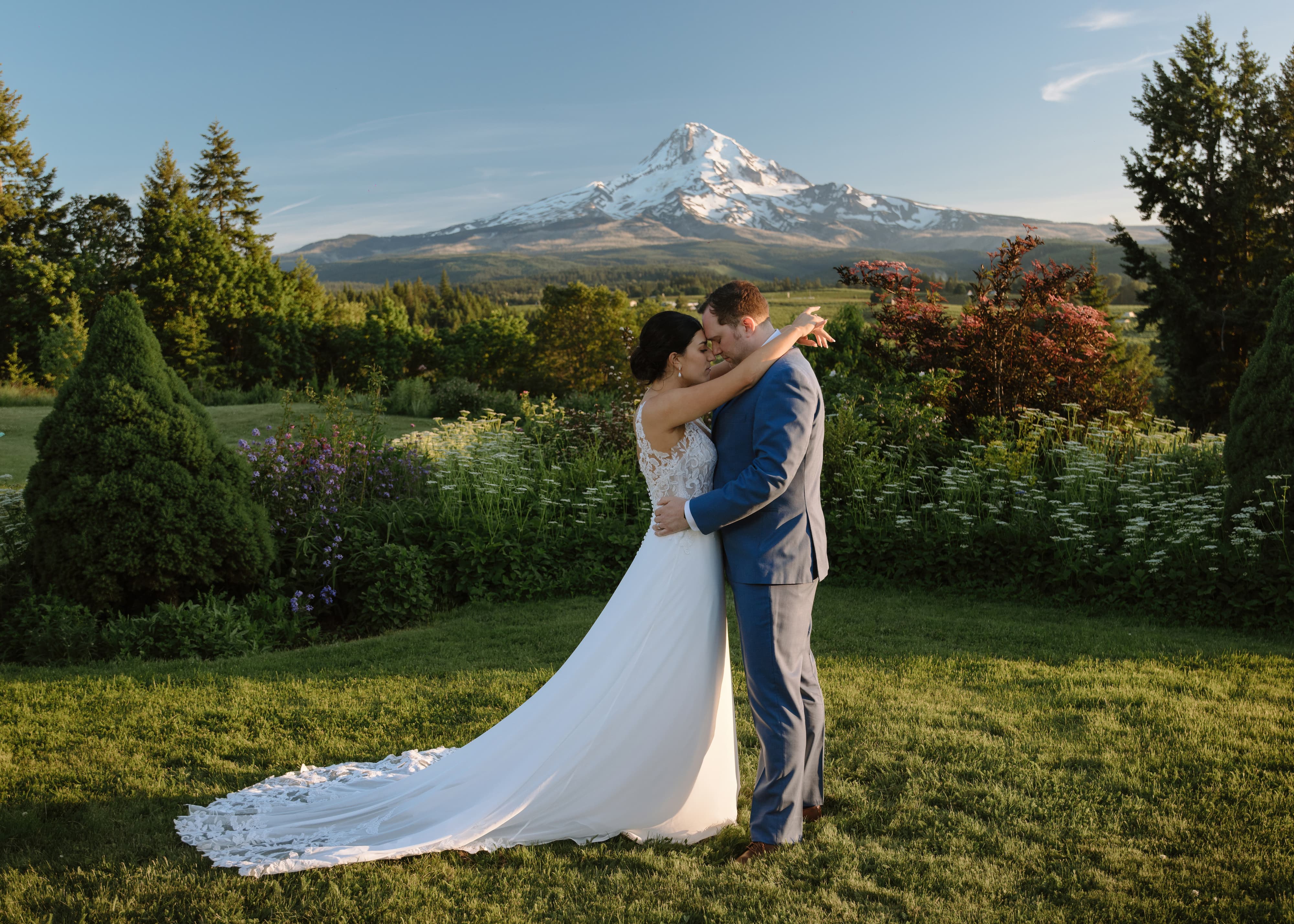 Mt. Hood Organic Farms Wedding best Mt. Hood wedding photo locations