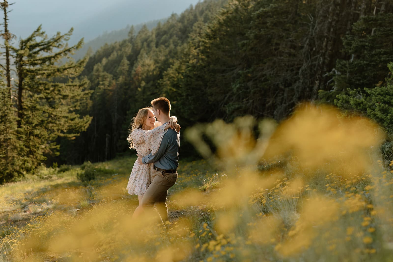 Alpine wild flower mt. Hood engagement session